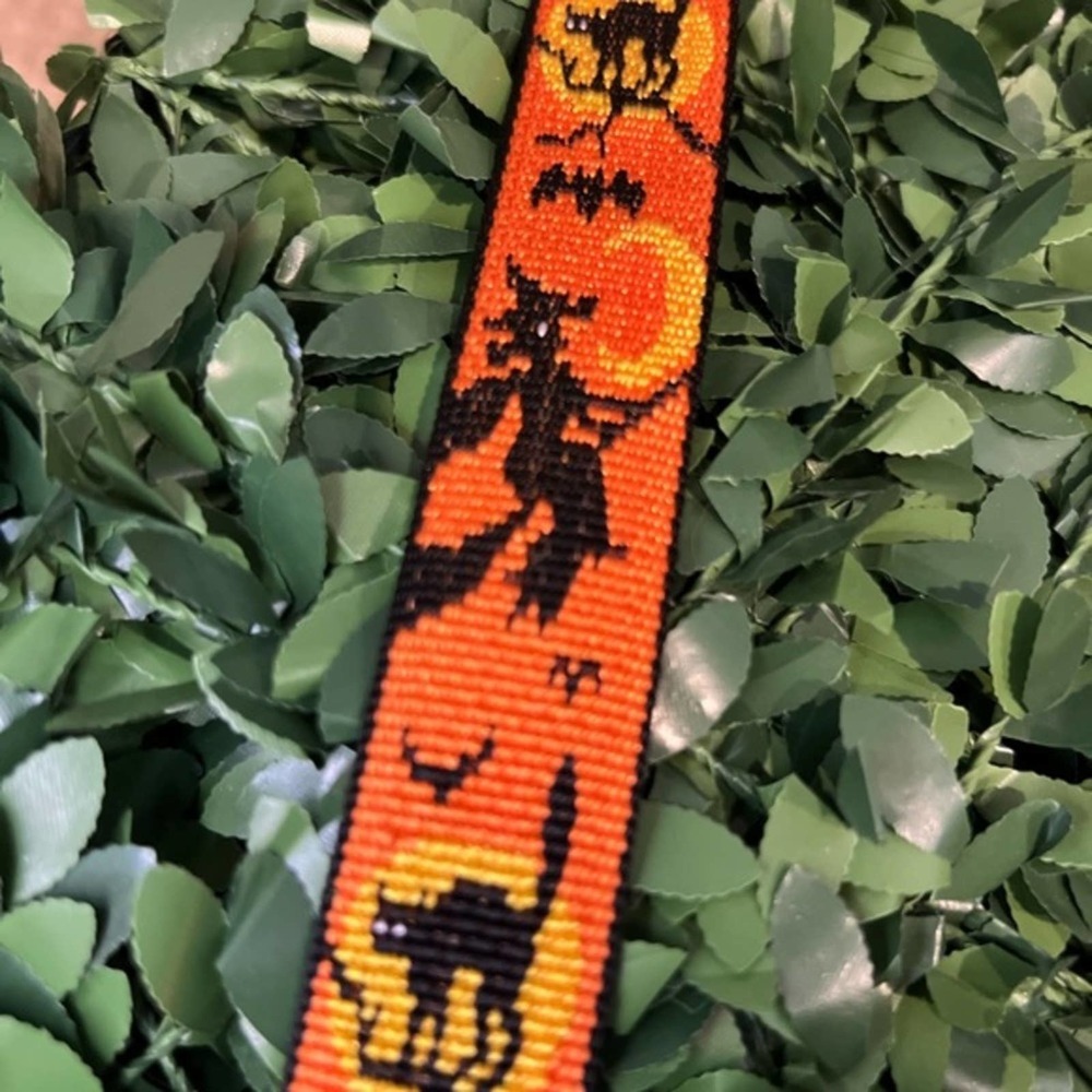 Lupine Retired Microbatch Wicked Dog Collar - Picture 2 of 3